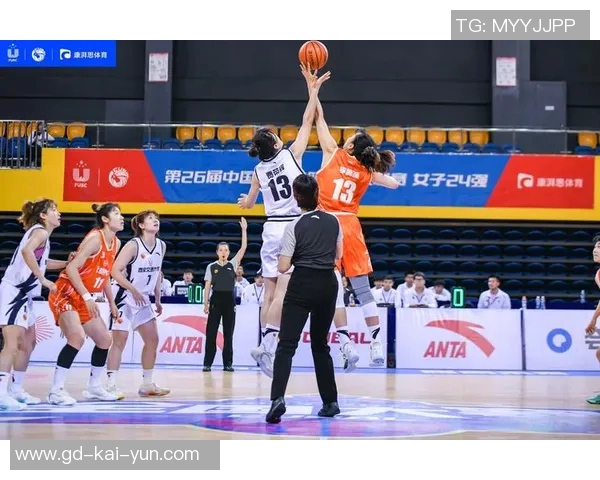 【体坛篮球秀】女篮需要居安思危甚至考虑归化吗？