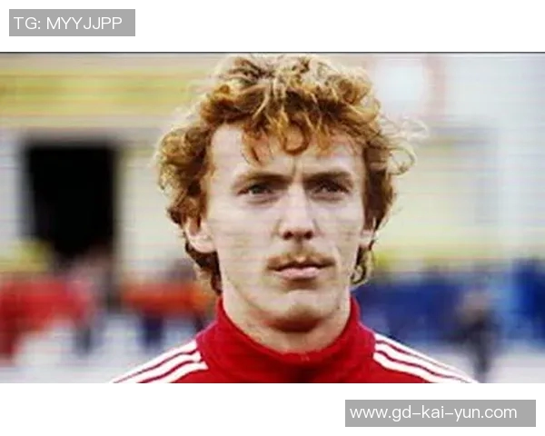 博涅克：莱万是过去二三十年里世界上最好的九号球员